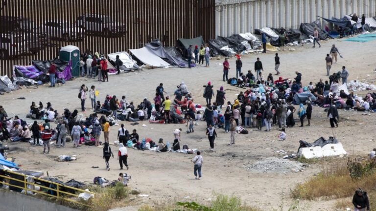 California impulsa proyecto de ley que protege a hijos de padres indocumentados y asegura su acceso a derechos básicos