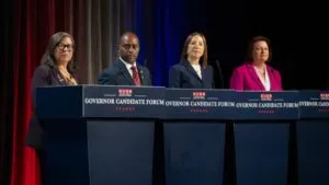 Candidatos a gobernador en California discuten propuestas de salud pública durante foro en Inland Empire