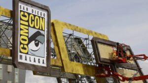 Fanáticos celebran el Comic-Con de Málaga en el Festival de Estrellas y Fantasía con cosplay y cultura pop