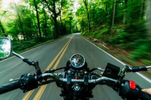 Motociclista fallece en accidente en Miramar San Diego, hecho que reabre debate sobre seguridad vial en la comunidad local