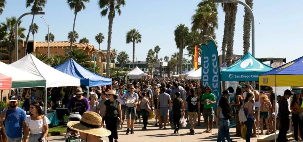Festival Pacific Beachfest en San Diego con música en vivo y degustación de tacos en la playa