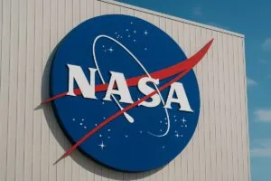 Piloto de la Marina en San Diego elegida por la NASA para entrenamiento de astronautas