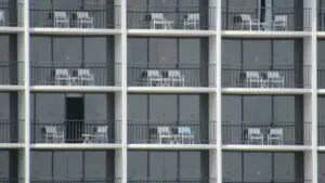 Vista aérea de viviendas en San Diego que refleja la creciente demanda y el déficit habitacional