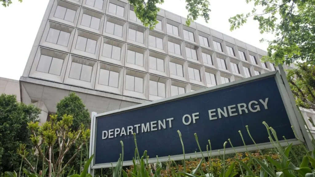 Documento filtrado muestra recortes y disputas internas en el Departamento de Energía de Estados Unidos