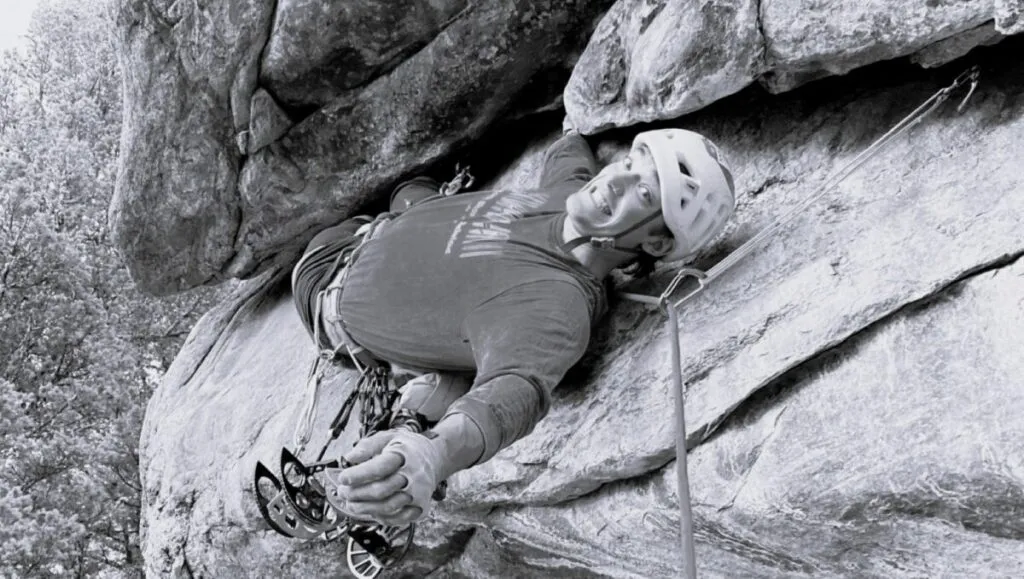 Escalador Balin Miller fallece en El Capitán Yosemite mientras transmitía en vivo su ascenso en California