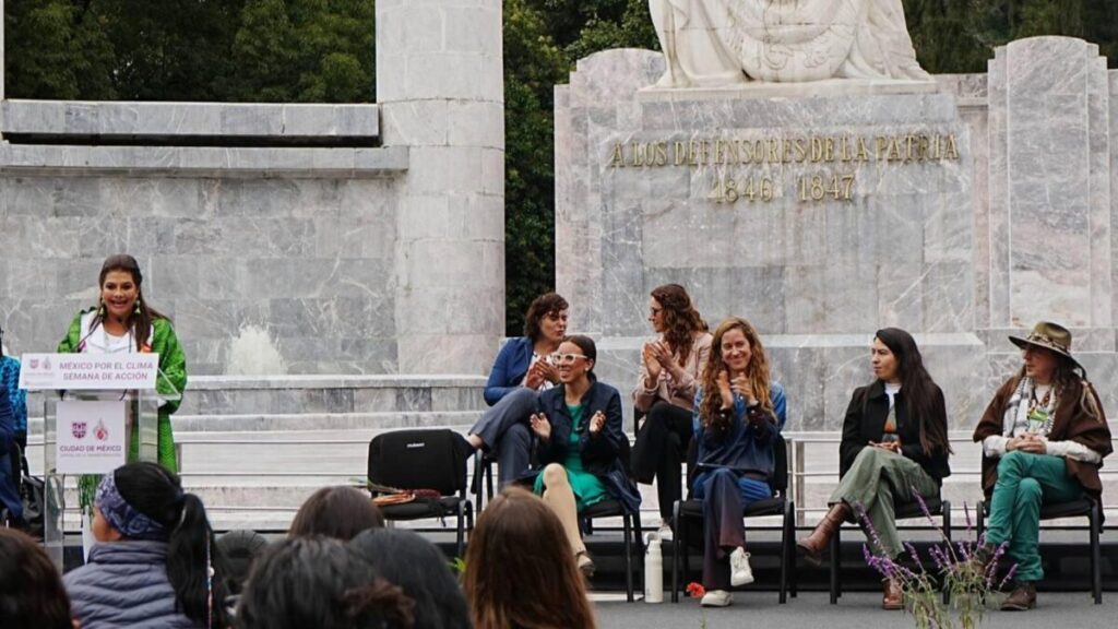 Foro México por el Clima con funcionarios, empresarios y diplomáticos en el Bosque de Chapultepec, sin participación ciudadana real.