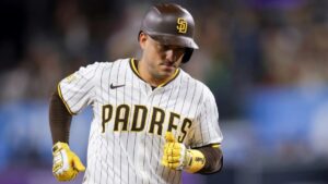 José Iglesias Padres y Xander Bogaerts reciben sanción de MLB tras discusión con árbitros