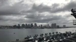 El cambio climático y las variaciones estacionales se reflejan en la llegada de una tormenta en San Diego con lluvias, viento y temperaturas frías.