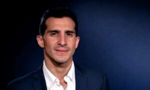 Documentos y propiedades vinculadas a Rommel Pacheco en una investigación patrimonial