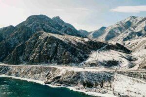 Nieve cubriendo la Sierra de Juárez en Baja California tras el frente frío número 13