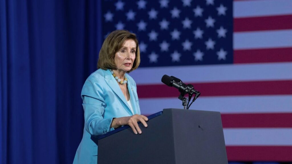 Nancy Pelosi en el Congreso de EE.UU. tras anunciar su retiro político.