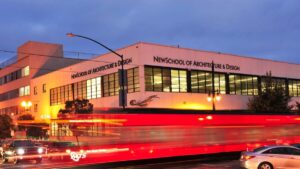 NewSchool en el centro de San Diego, con dudas sobre viabilidad y acreditación mientras integra IA