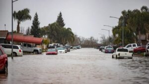 Infraestructura de California enfrentando tormentas y deslizamientos vinculados al cambio climático