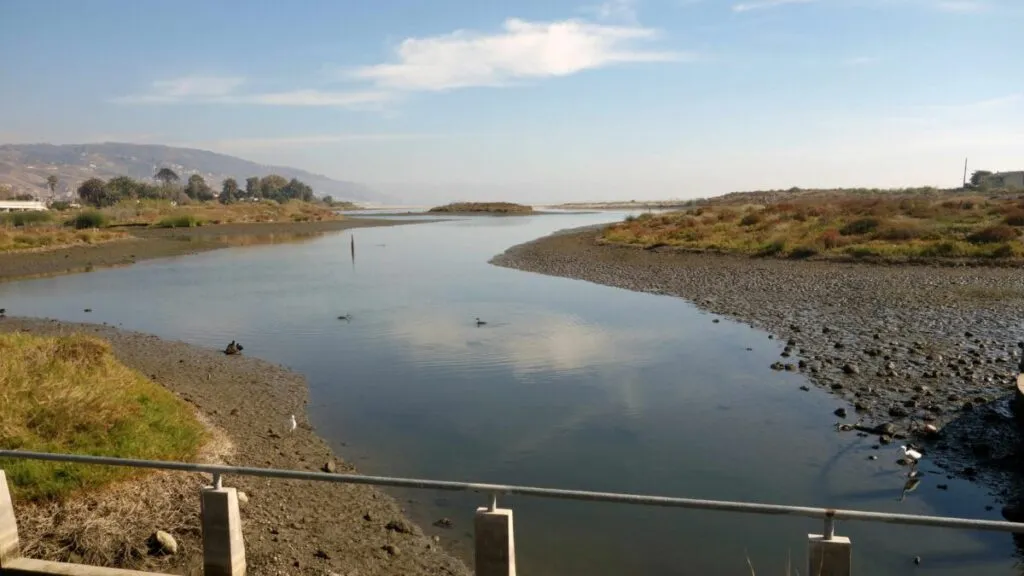 Donald Trump propone priorizar al agro en el uso del agua en California, en medio de una crisis hídrica.