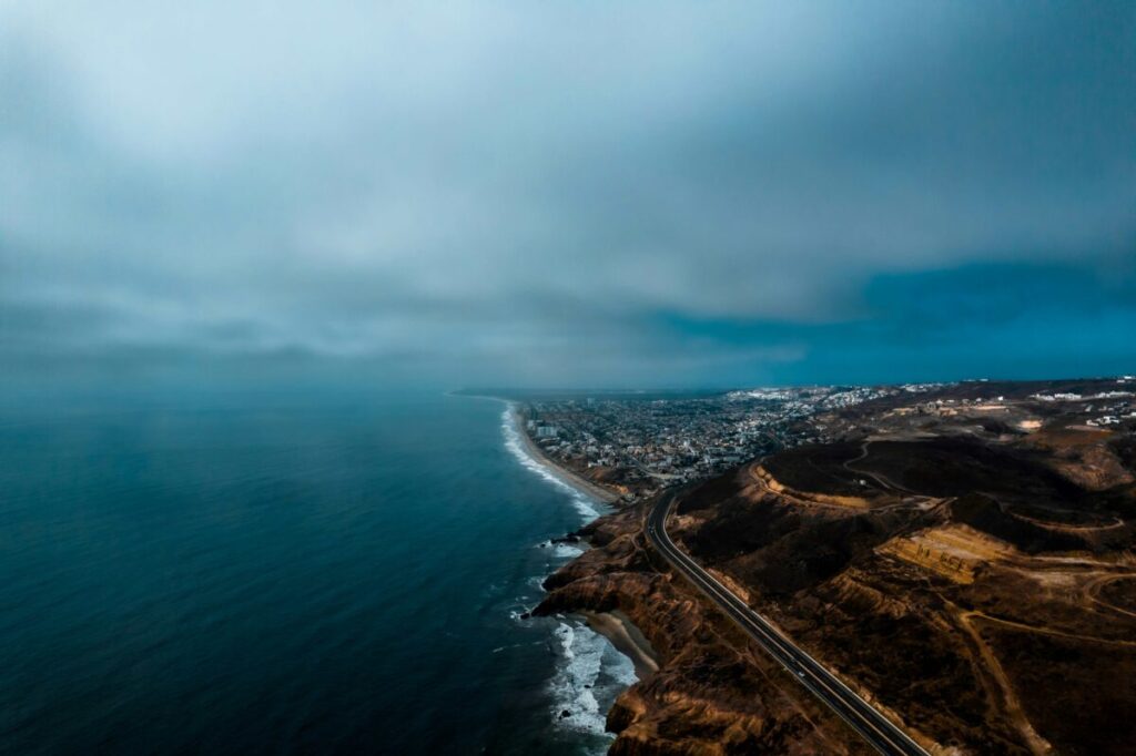 Fotografía editorial del clima lluvioso en Tijuana por entrada de frente frío