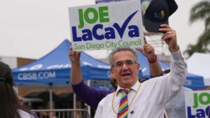 Joe LaCava en una sesión del Concejo de San Diego tras su reelección como presidente