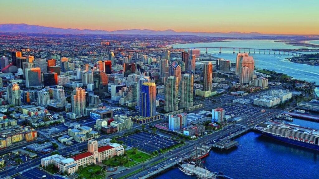 San Diego registra crecimiento poblacional y refuerza su peso demográfico en California durante el año fiscal 2025