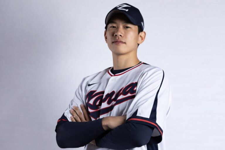 El lanzador coreano Sung-Mun Song llega a los Padres de San Diego como una promesa del béisbol internacional