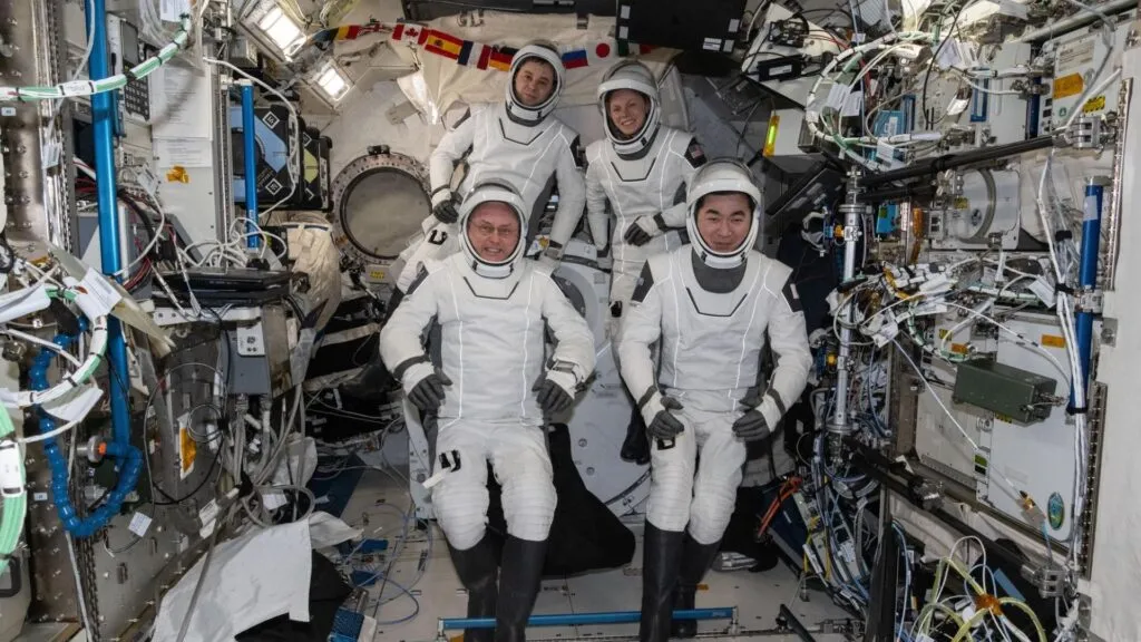 cápsula de SpaceX recuperada en el océano Pacífico frente a San Diego tras misión médica