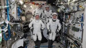 cápsula de SpaceX recuperada en el océano Pacífico frente a San Diego tras misión médica