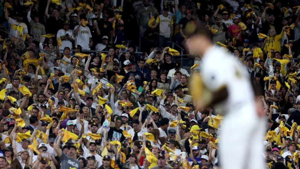 Padres de San Diego celebran récord de abonos y alta asistencia en Petco Park