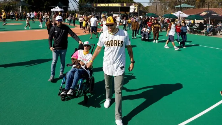 Padres Park en Del Mar ofrece un espacio de baseball accesible e inclusivo para todas las habilidades