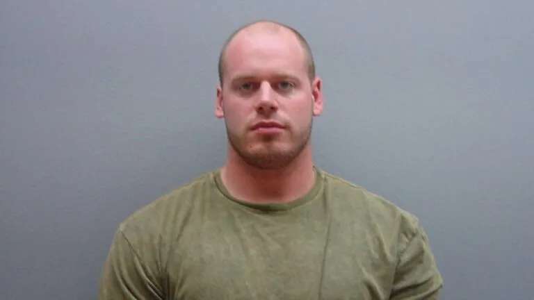 Ryan Wedding enfrenta cargos federales por narcotráfico tras ser arrestado en México y presentado en una corte de Estados Unidos