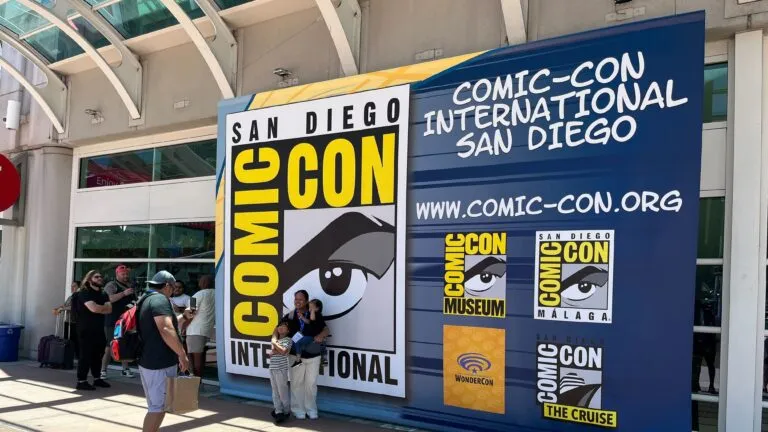 San Diego Comic-Con anuncia nuevas reglas que prohíben arte generado con inteligencia artificial en su Art Show