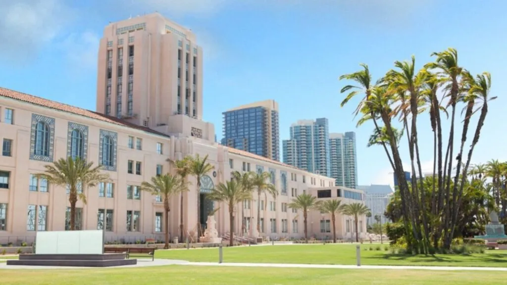 San Diego County limita el acceso de agentes migratorios federales a edificios públicos del condado