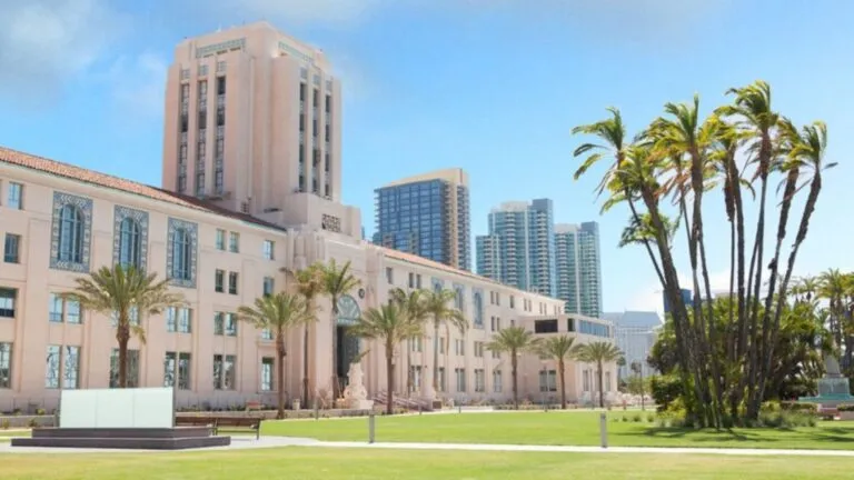 San Diego County limita el acceso de agentes migratorios federales a edificios públicos del condado