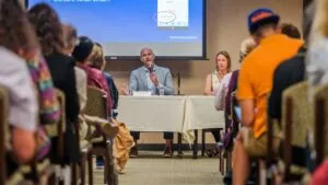 Richard Bailey durante anuncio de campaña para el Distrito 2 del Concejo Municipal de San Diego