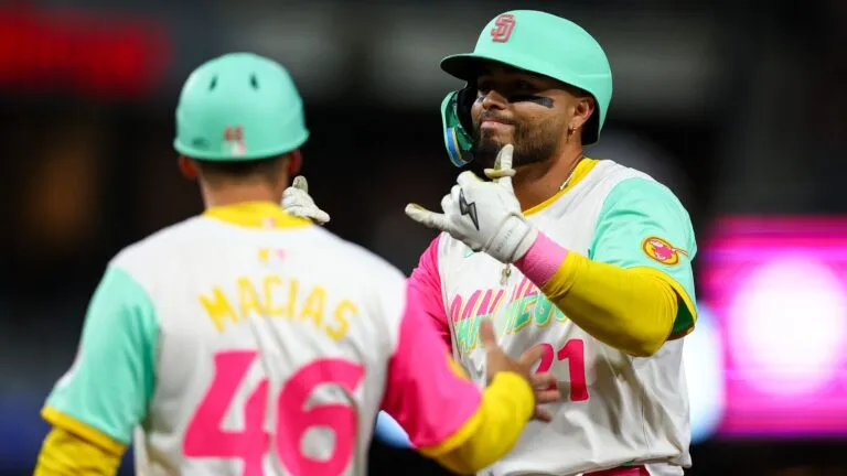 Tirso Ornelas durante práctica con San Diego Padres antes de Triple A y Spring Training en Estados Unidos
