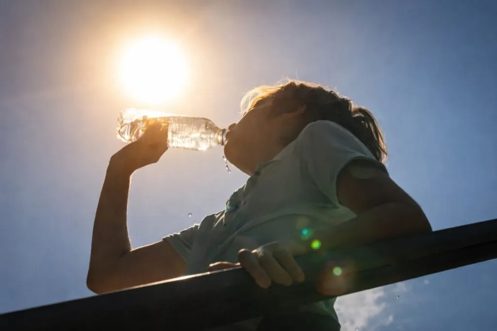 Nuevo México enfrenta calor extremo con alertas de salud y temperaturas superiores a 105 grados Fahrenheit