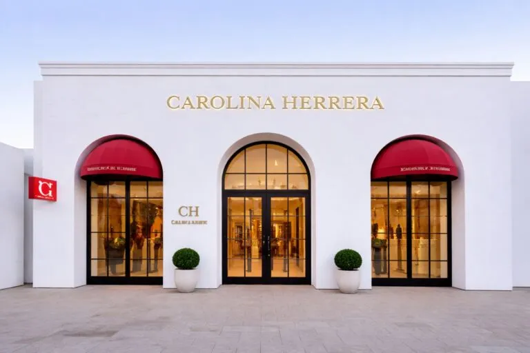 Tienda Carolina Herrera en Fashion Valley Mall moda San Diego y lujo