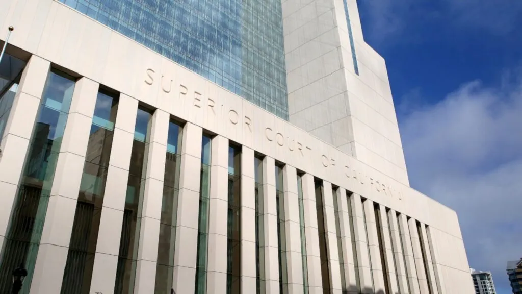 Caso judicial en San Diego tras condena por asesinatos relacionados con violencia de pandillas en la ciudad.