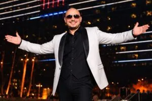 Pitbull San Diego en concierto 2026 I’m Back Tour con público vibrante