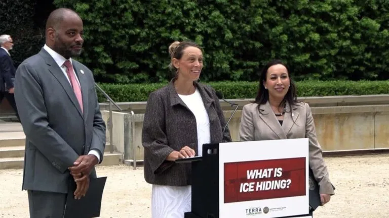 Disputa legal de San Diego County con el gobierno federal por inspecciones en el centro de detención de Otay Mesa.