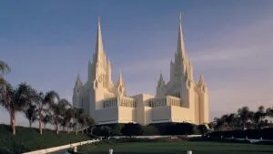 Anuncio de apertura del templo de San Diego para recorridos públicos tras renovación