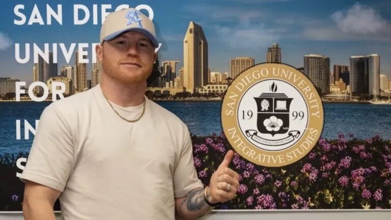 Canelo Álvarez en universidad de San Diego iniciando estudios y combinando su carrera de boxeo con formación académica