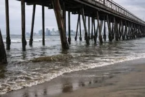 Crisis aguas residuales Imperial Beach afecta playas y economía local en San Diego durante 2026