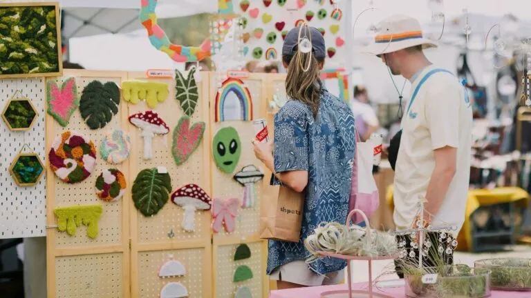 The Makers Arcade Spring Fair en Balboa Park con artesanos, música y actividades familiares en San Diego