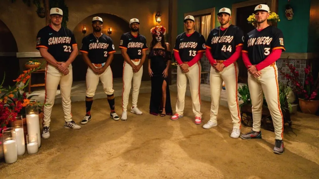 Padres de San Diego con nuevo uniforme inspirado en Día de los Muertos y cultura latina en MLB