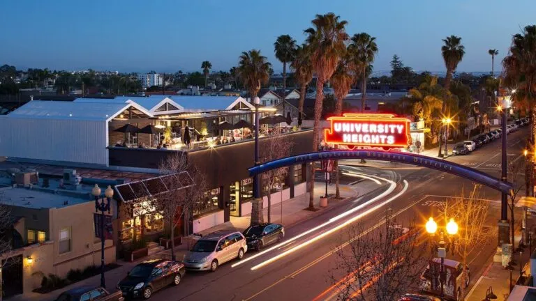 red de prostitución investigada en spa de San Diego ubicado en zona residencial con presencia policial