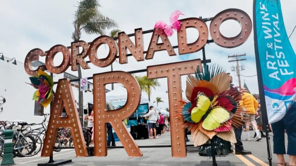 Coronado Art & Wine Festival con artistas, música en vivo y actividades culturales en Coronado