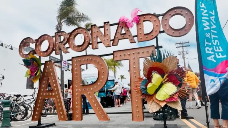 Coronado Art & Wine Festival con artistas, música en vivo y actividades culturales en Coronado