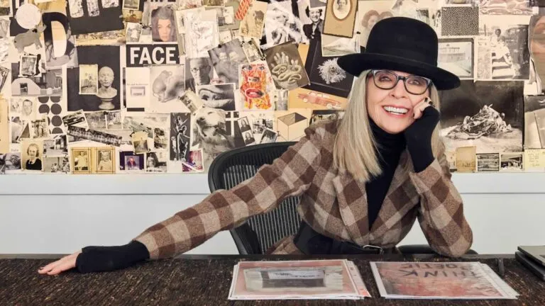 Diane Keaton en exposición con objetos personales y fotografías para subasta en Bonhams