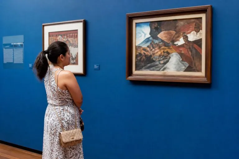 Frida Kahlo en Instituto Cabañas exposición arte mexicano Guadalajara impacto cultural internacional