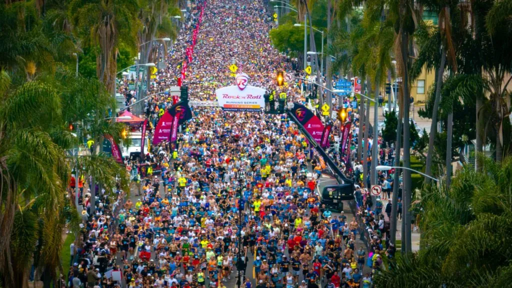 Rock ‘n’Roll Marathon reúne corredores, música en vivo y actividades deportivas en San Diego