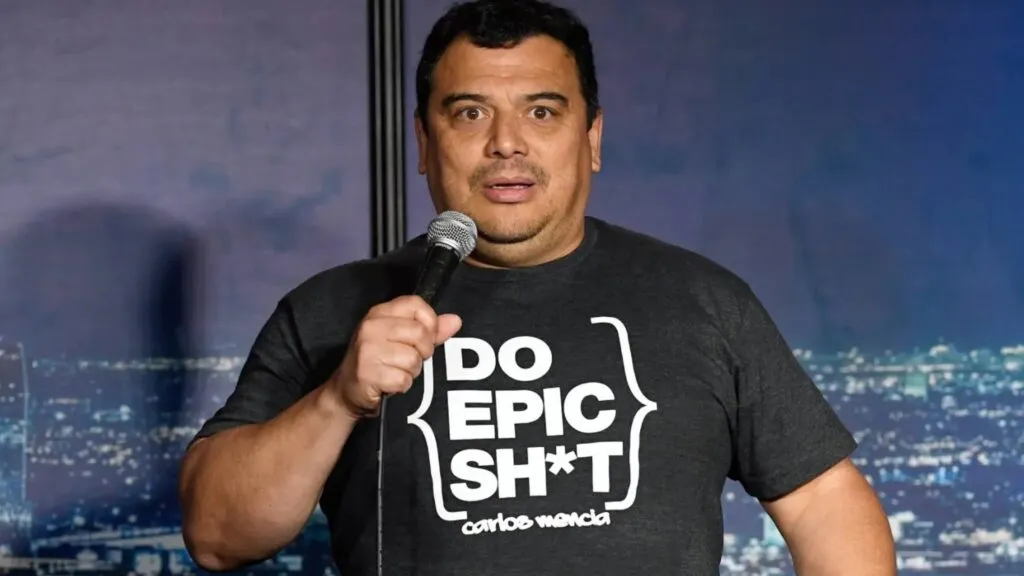 Carlos Mencia enfrenta cargos por evasión fiscal en California tras investigación por millones de dólares no declarados