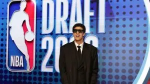Karim López durante el Draft de la NBA tras llegar a Memphis Grizzlies